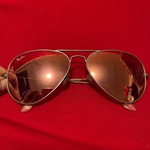 Ray-Ban Aviator Golden Rose